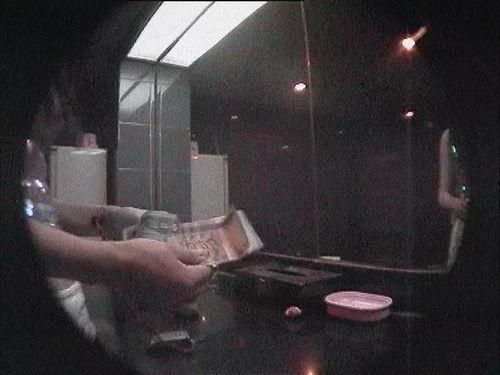 国产露脸偷拍厕所视频,隐私边界何在？揭秘国产露脸偷拍厕所视频事件